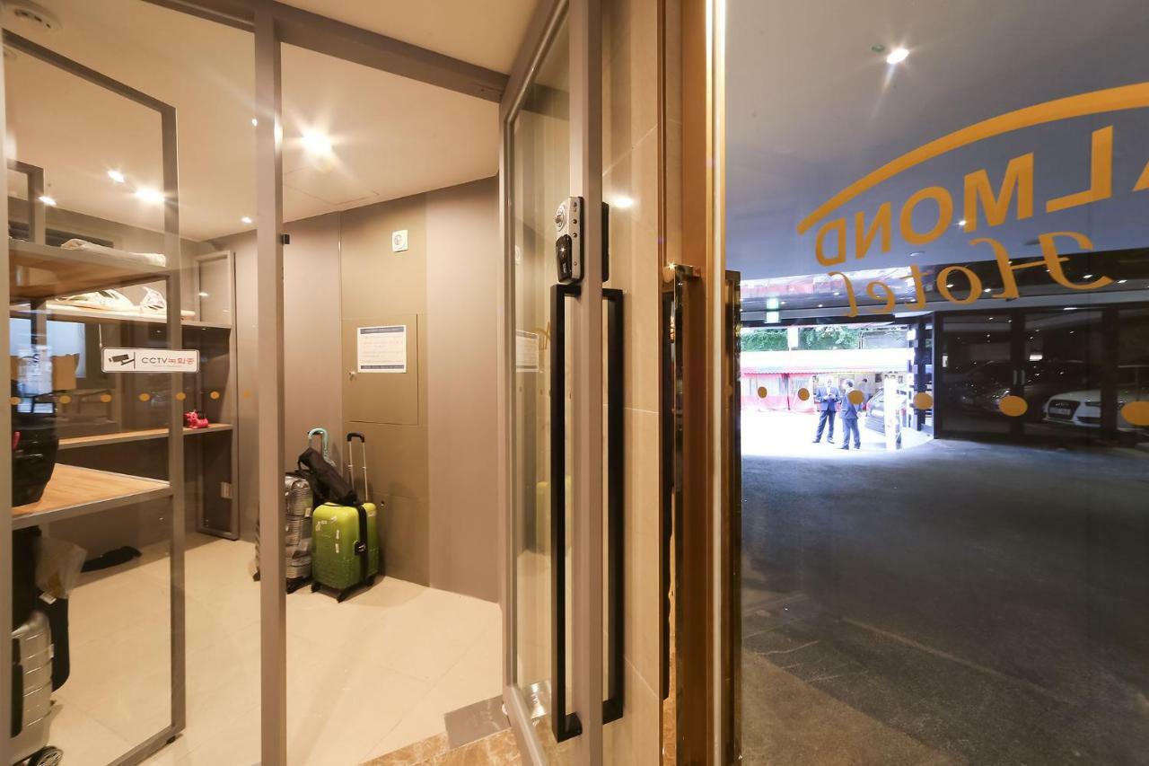 Almond Hotel Busan Station Exterior photo